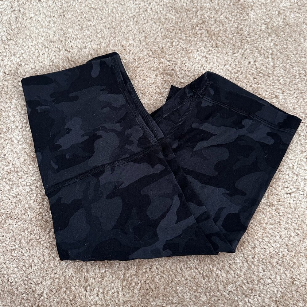 NWOT Lululemon Align High Rise Short - Picture 2 of 6